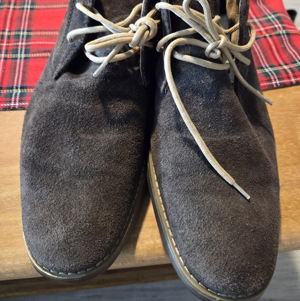 CALVIN KLEIN MEN'S WILSON DARK BROWN SUEDE LEATHER CHUKKA BOOTS SIZE 9.5 NWOT